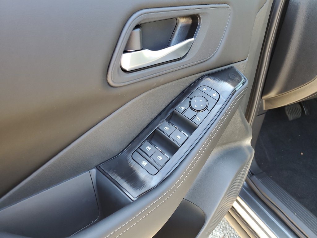 New 2026 Nissan Rogue SV AWD/4WD image 17