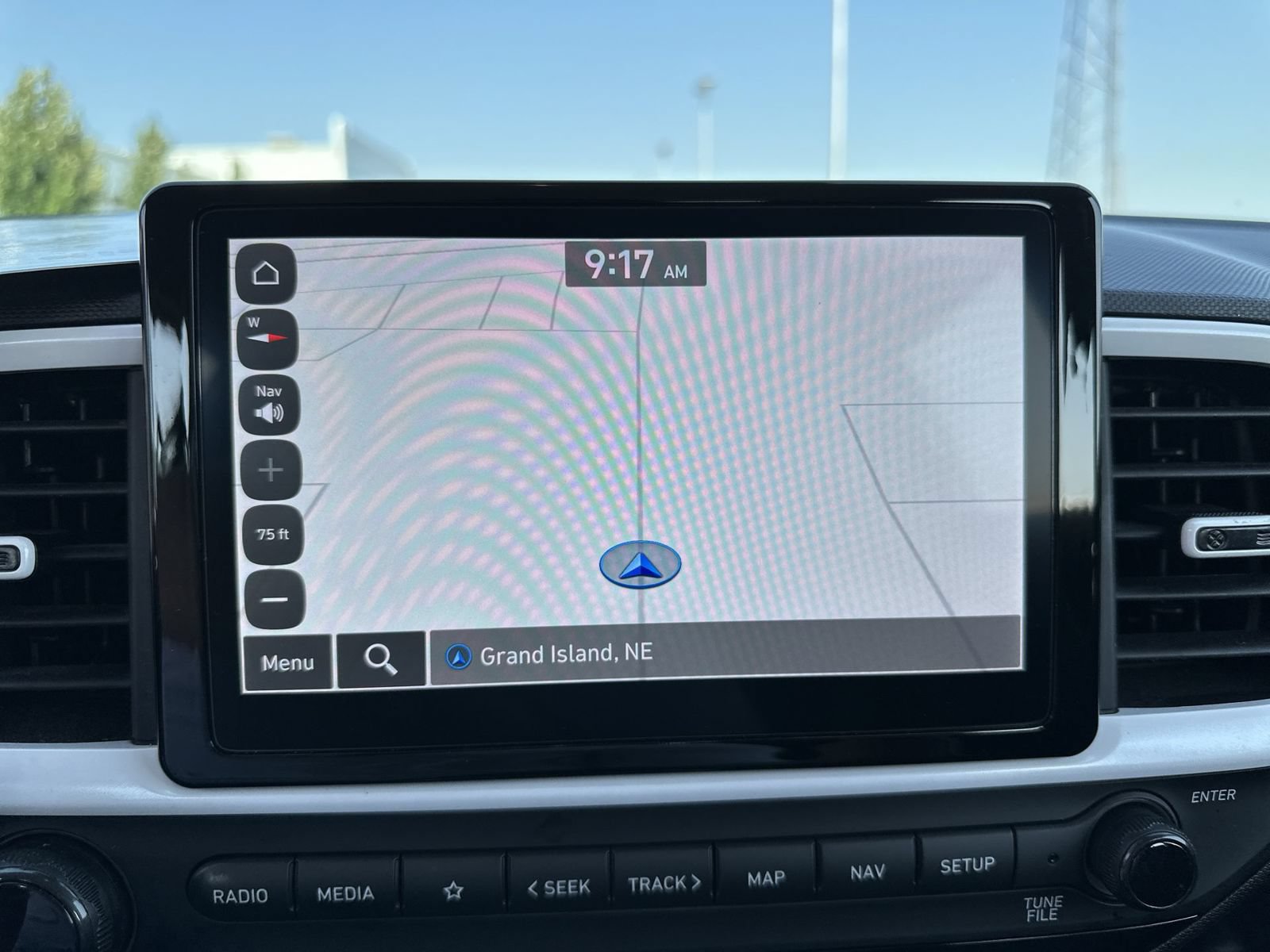 Used 2024 Hyundai Venue Limited FWD image 14