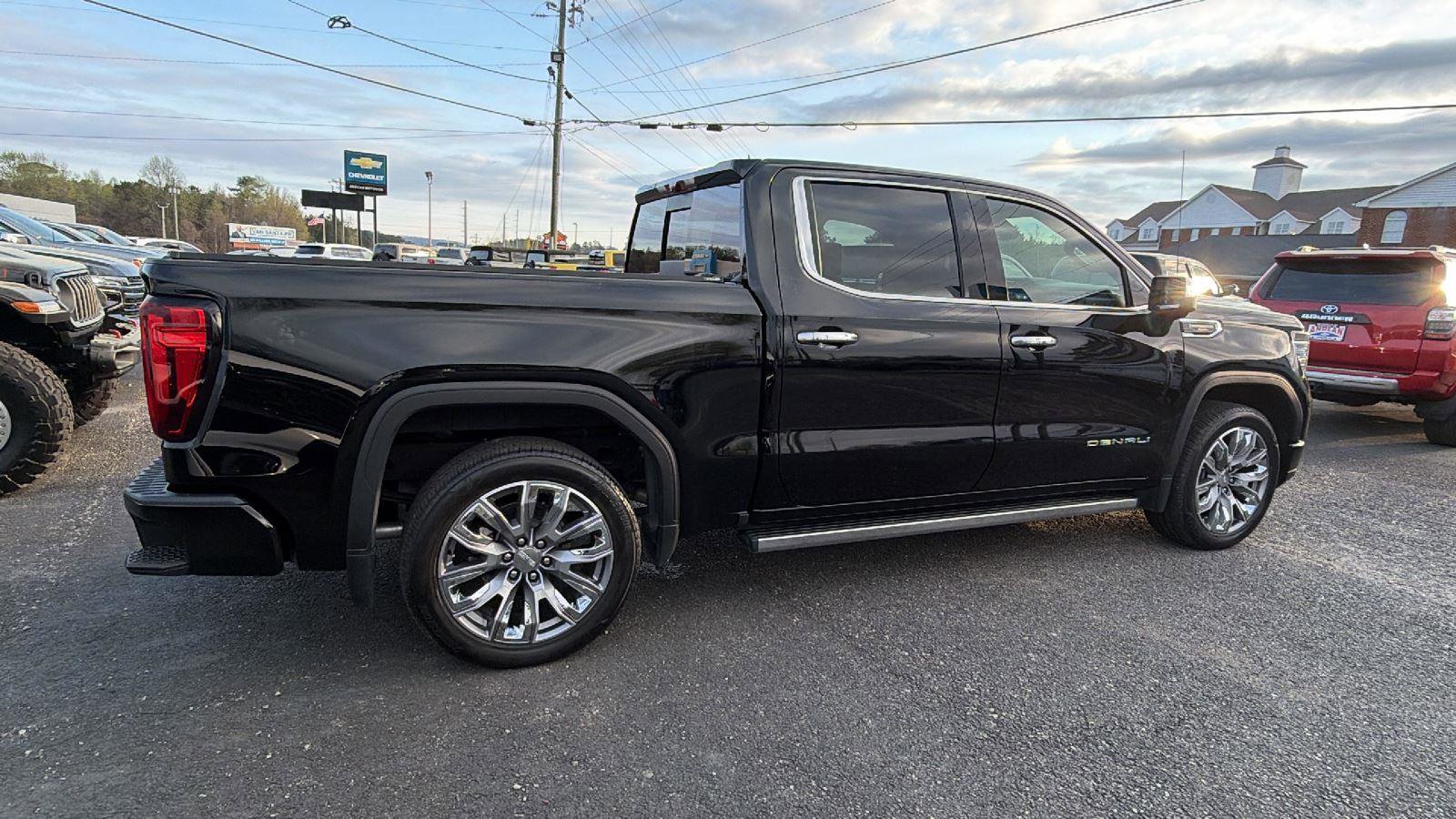 Used 2024 GMC Sierra 1500 Denali AWD/4WD image 5
