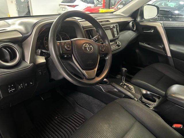 Used 2015 Toyota RAV4 XLE AWD/4WD image 19