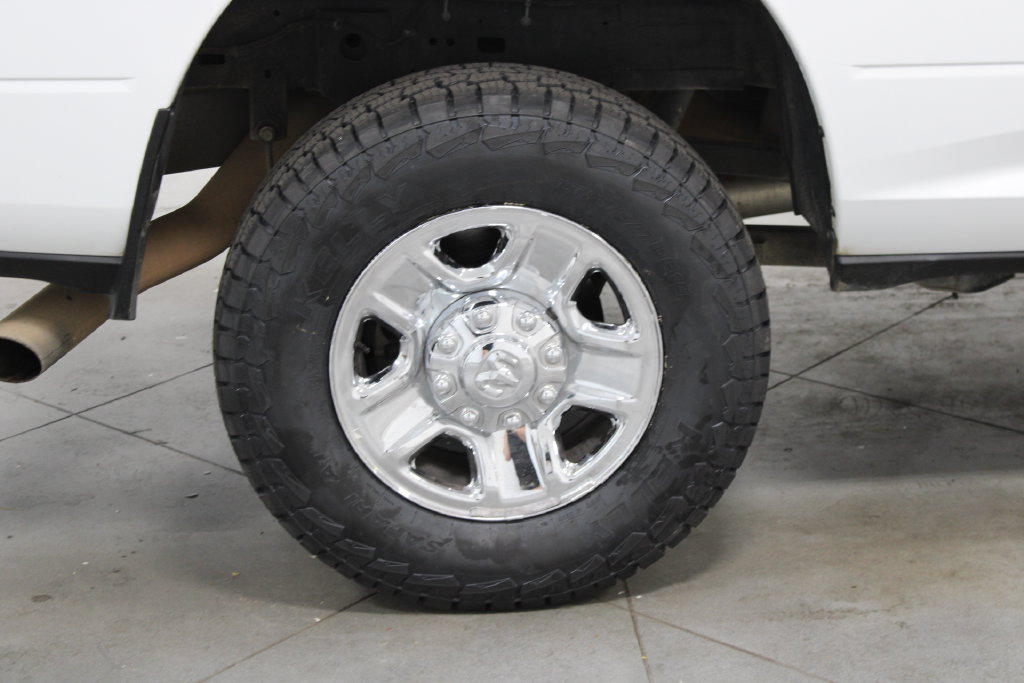 Used 2022 RAM 2500 Big Horn AWD/4WD image 17
