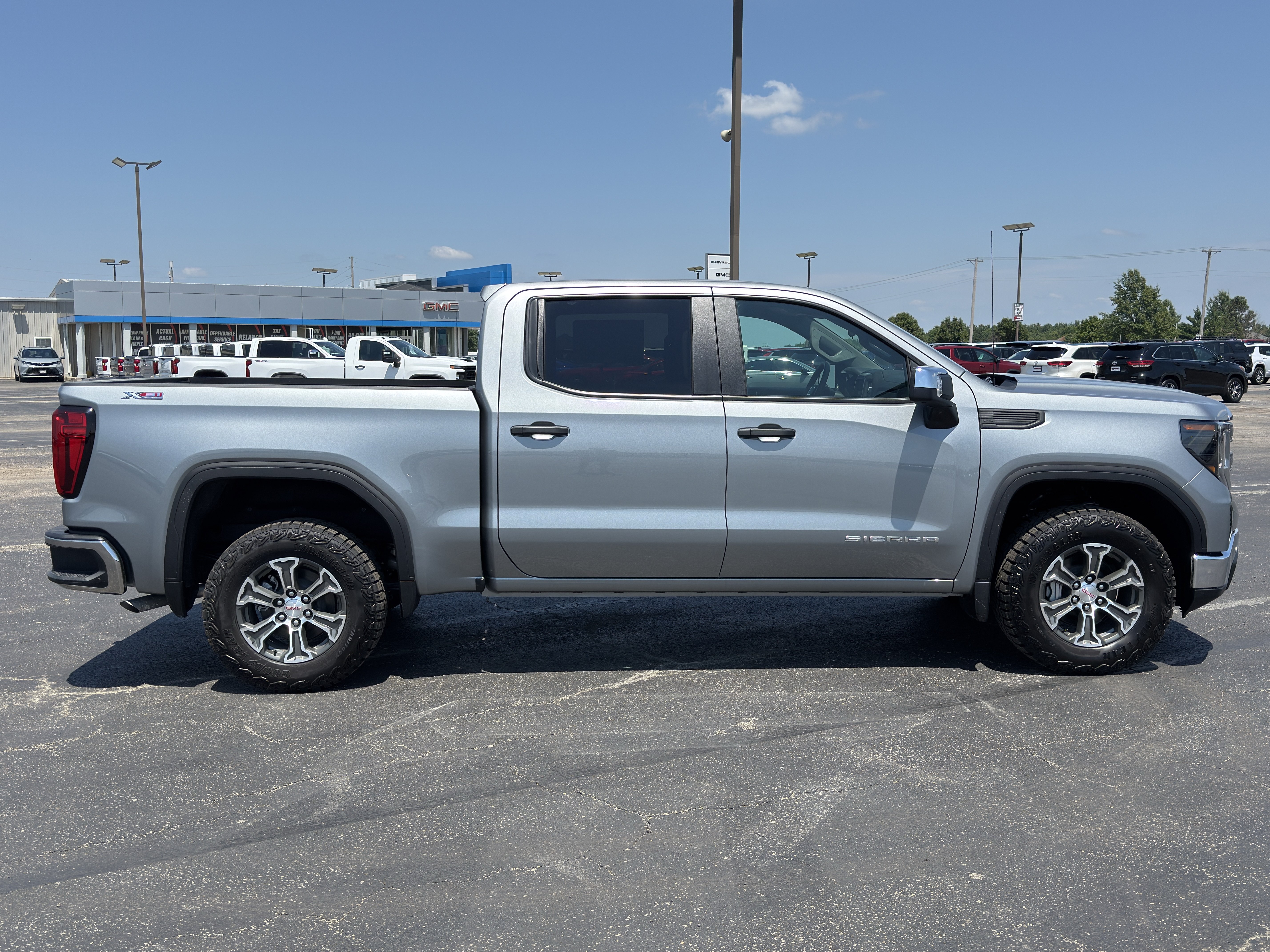 New 2026 GMC Sierra 1500 Pro w/ Pro Value Package AWD/4WD image 4