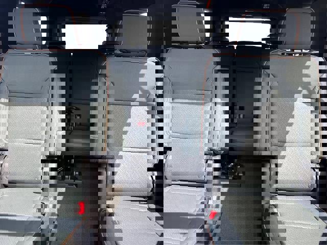 New 2026 GMC Yukon XL AT4 w/ AT4 Premium Plus Package AWD/4WD image 23