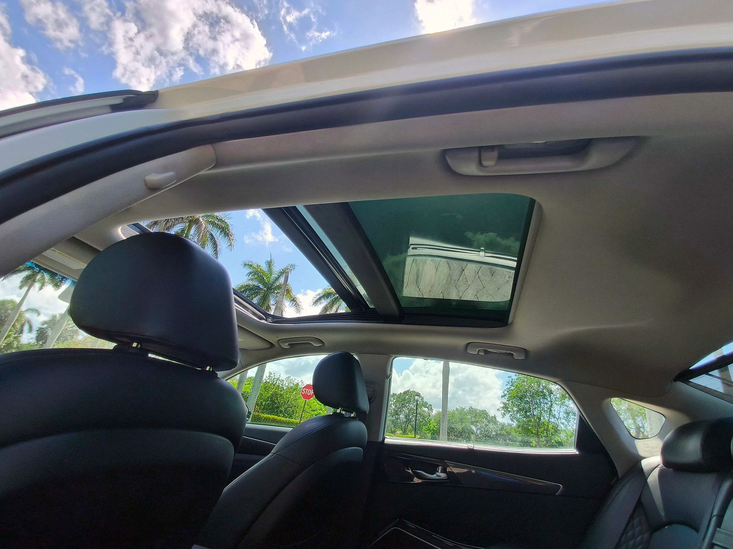 Used 2019 Kia Cadenza Limited FWD image 33