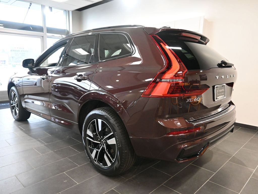 New 2026 Volvo XC60 B5 Plus w/ Protection Package Premier image 4