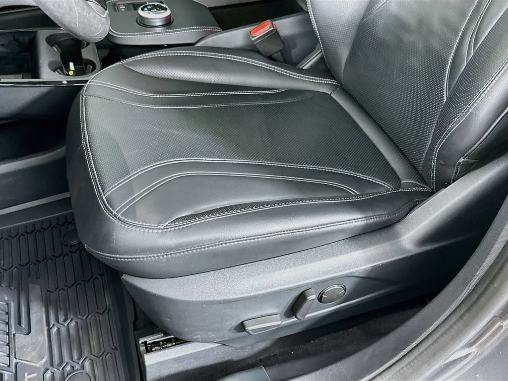 Used 2021 Ford Mustang Mach-E Premium AWD/4WD image 27