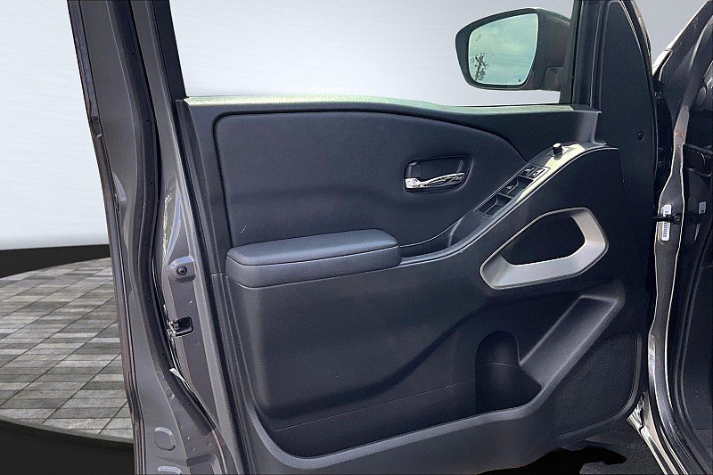 Used 2022 Nissan Frontier SV w/ Technology Package image 20