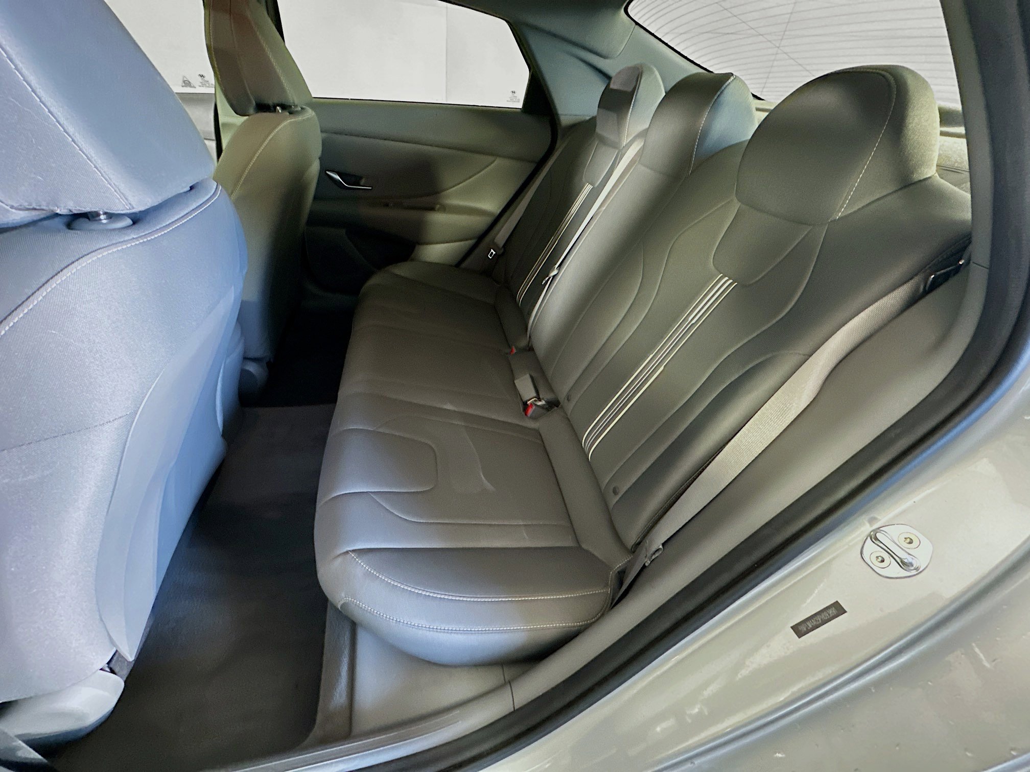 Used 2023 Hyundai Elantra SEL image 27