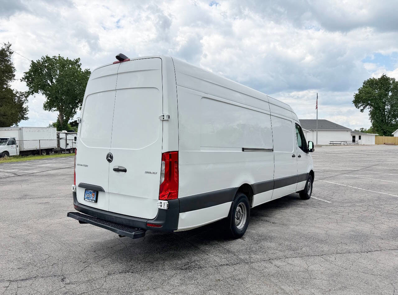 Used 2021 Mercedes-Benz Sprinter 3500 w/ Driver Convenience Package image 5