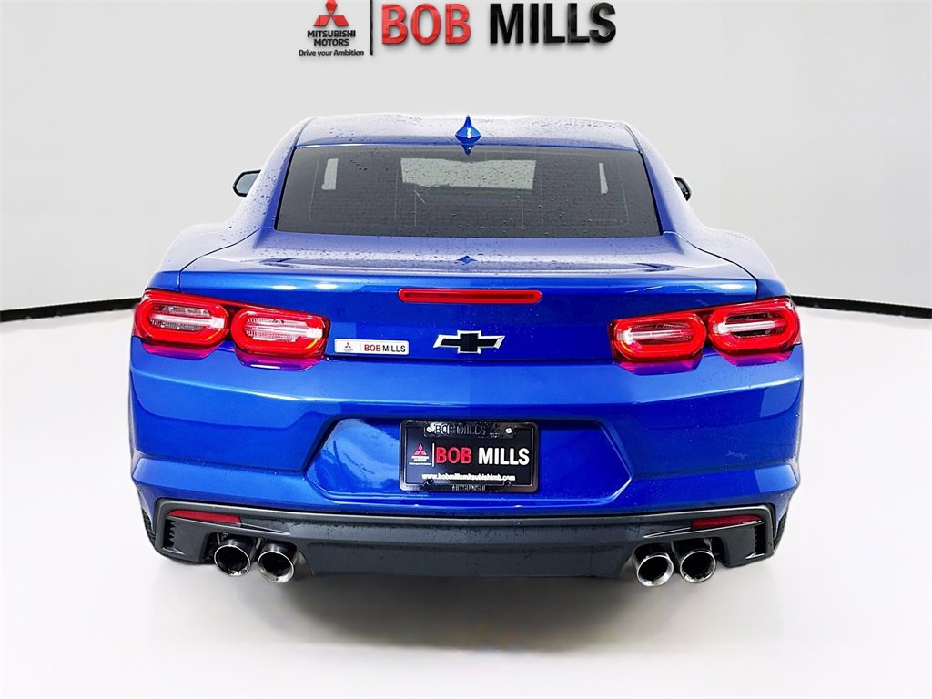 Used 2023 Chevrolet Camaro LT w/ Technology Package image 6