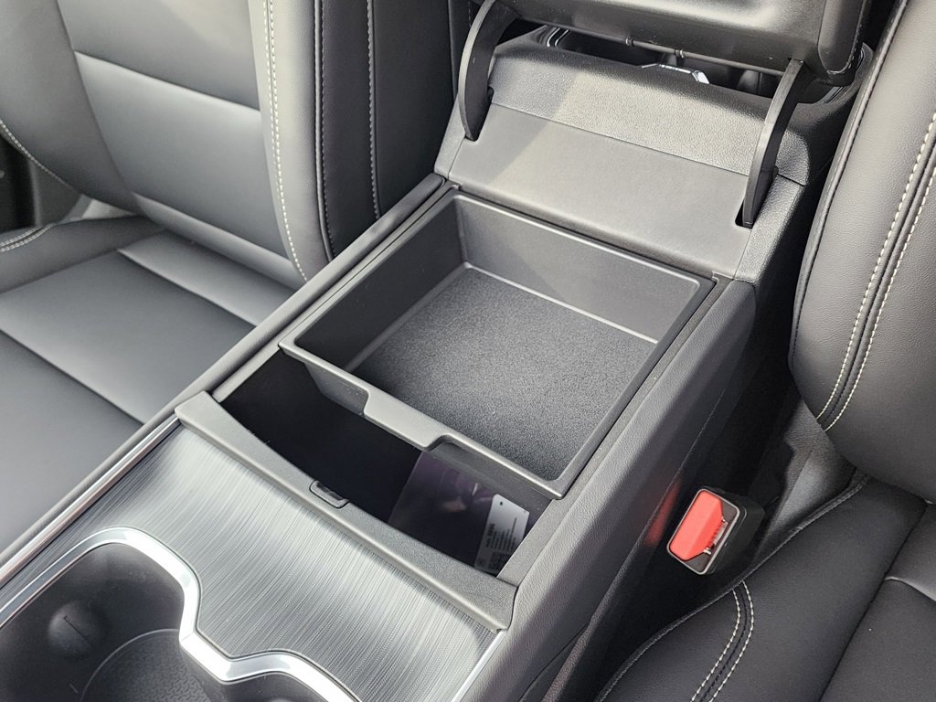 New 2026 GMC Acadia Elevation w/ Black Edition image 33