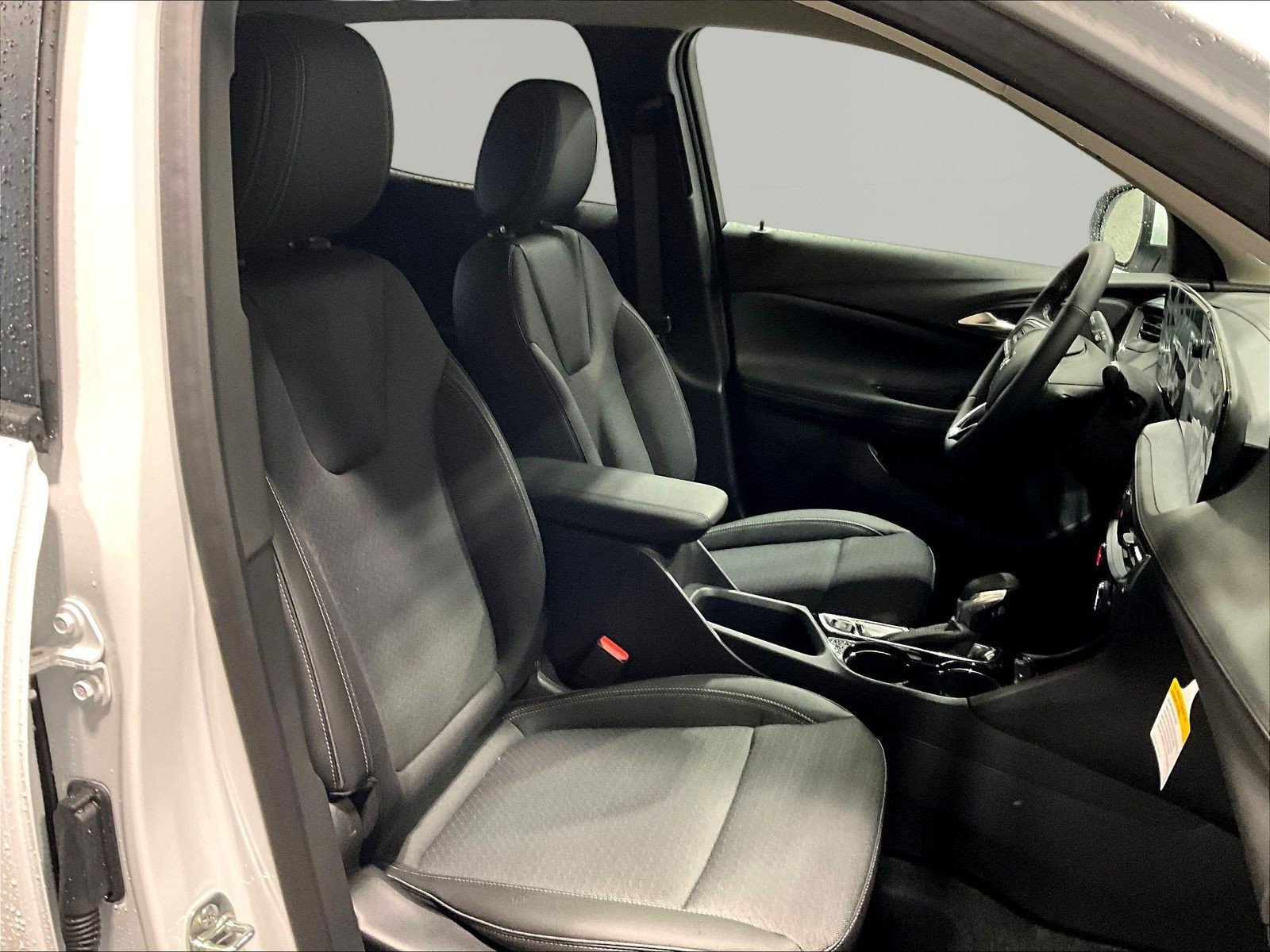 New 2026 Buick Encore GX Preferred w/ Comfort Package FWD image 18