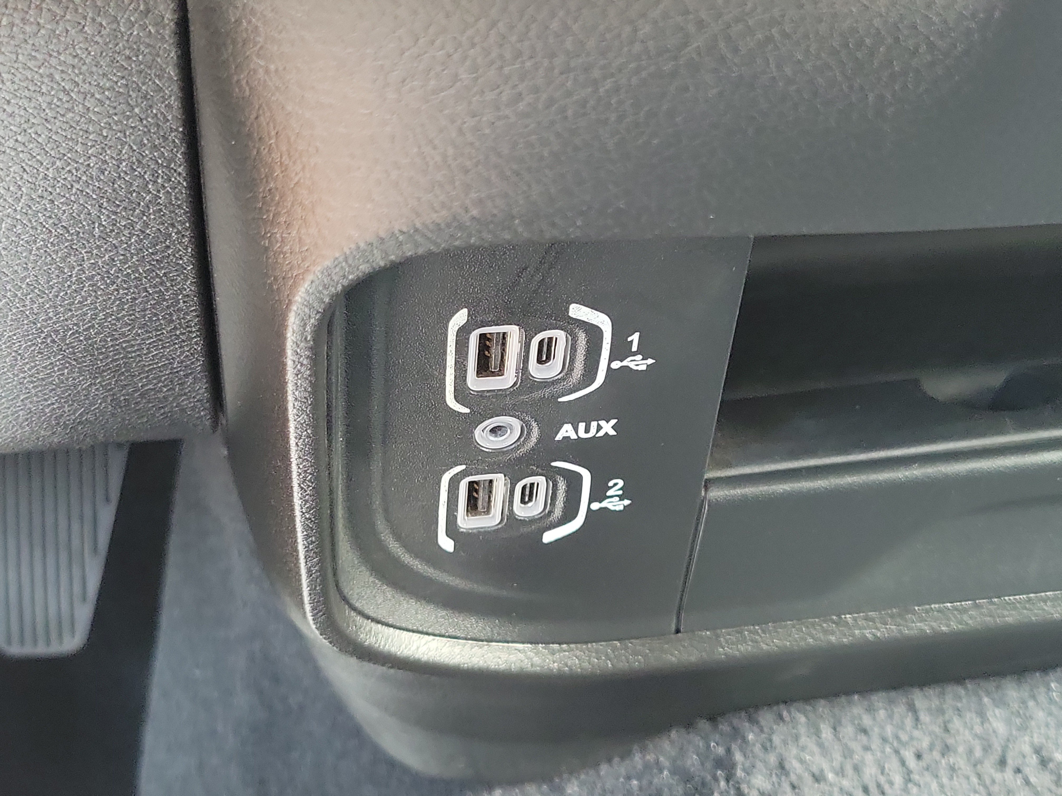 Used 2025 RAM 2500 Big Horn AWD/4WD image 22