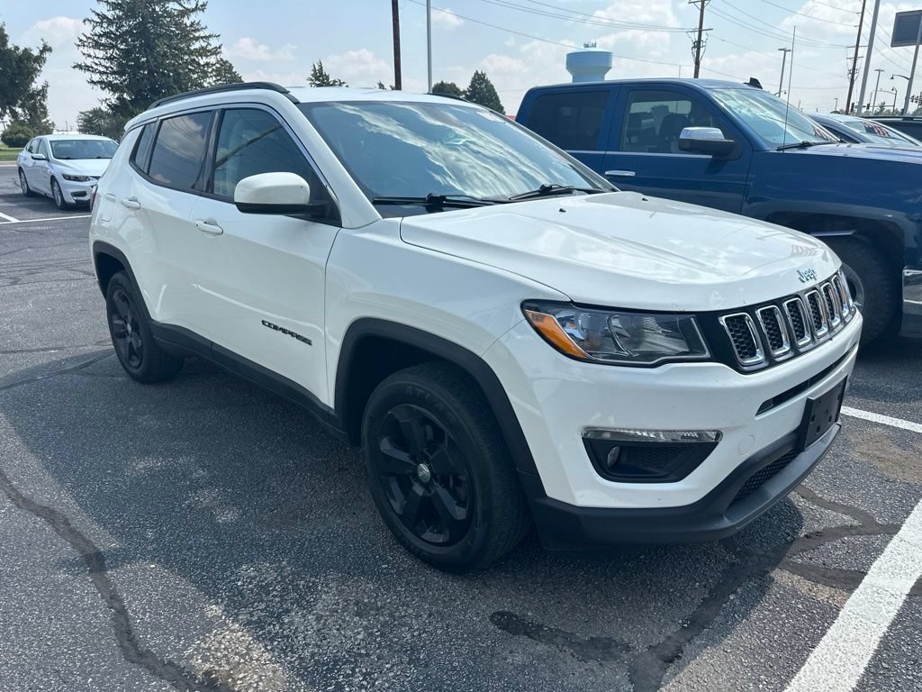 Used 2019 Jeep Compass Latitude w/ Popular Equipment Group AWD/4WD image 6