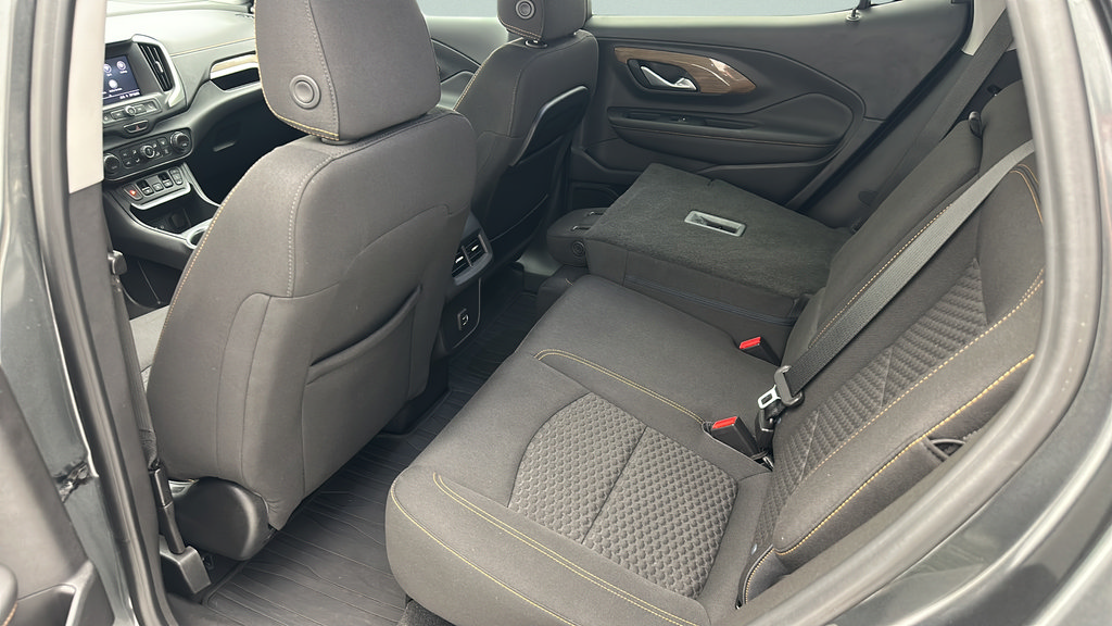 Used 2020 GMC Terrain SLE w/ Driver Convenience Package AWD/4WD image 10