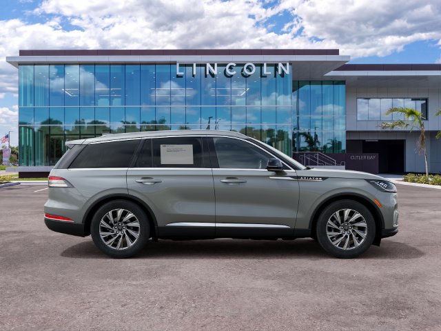 New 2027 Lincoln Aviator 2WD image 5