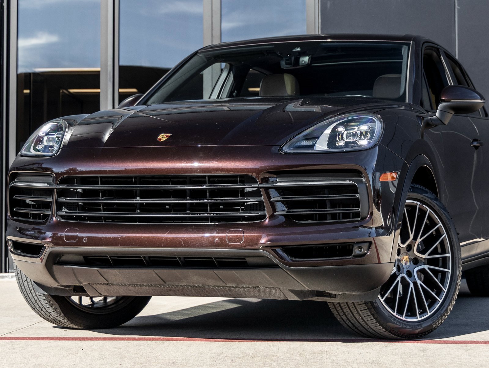 Used 2020 Porsche Cayenne image 7