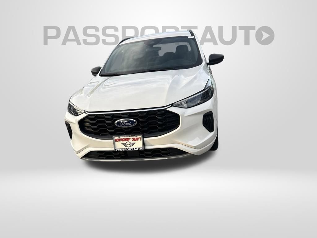 Used 2024 Ford Escape ST-Line w/ Equipment Group 301A