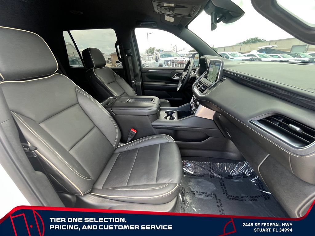 Used 2024 GMC Yukon SLT w/ SLT Luxury Package AWD/4WD image 21