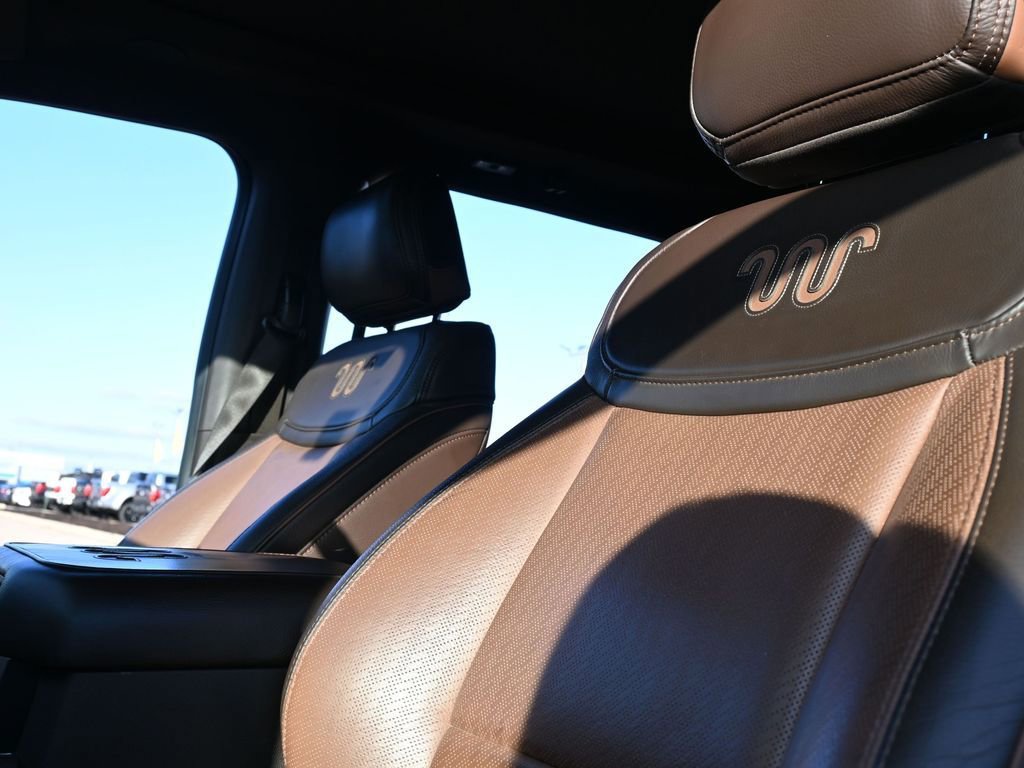 Used 2025 Ford F350 King Ranch w/ Chrome Package image 29