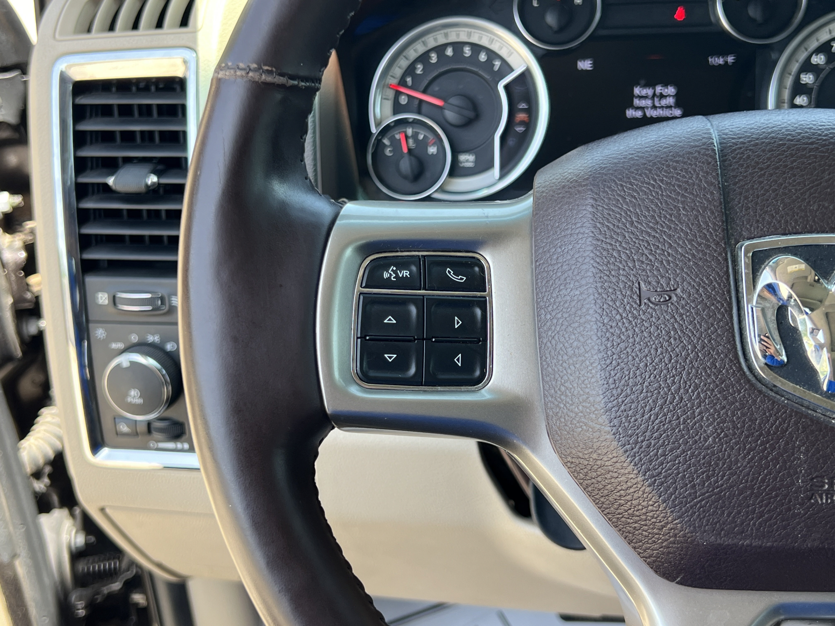 Used 2016 RAM 1500 Laramie w/ Convenience Group RWD image 11