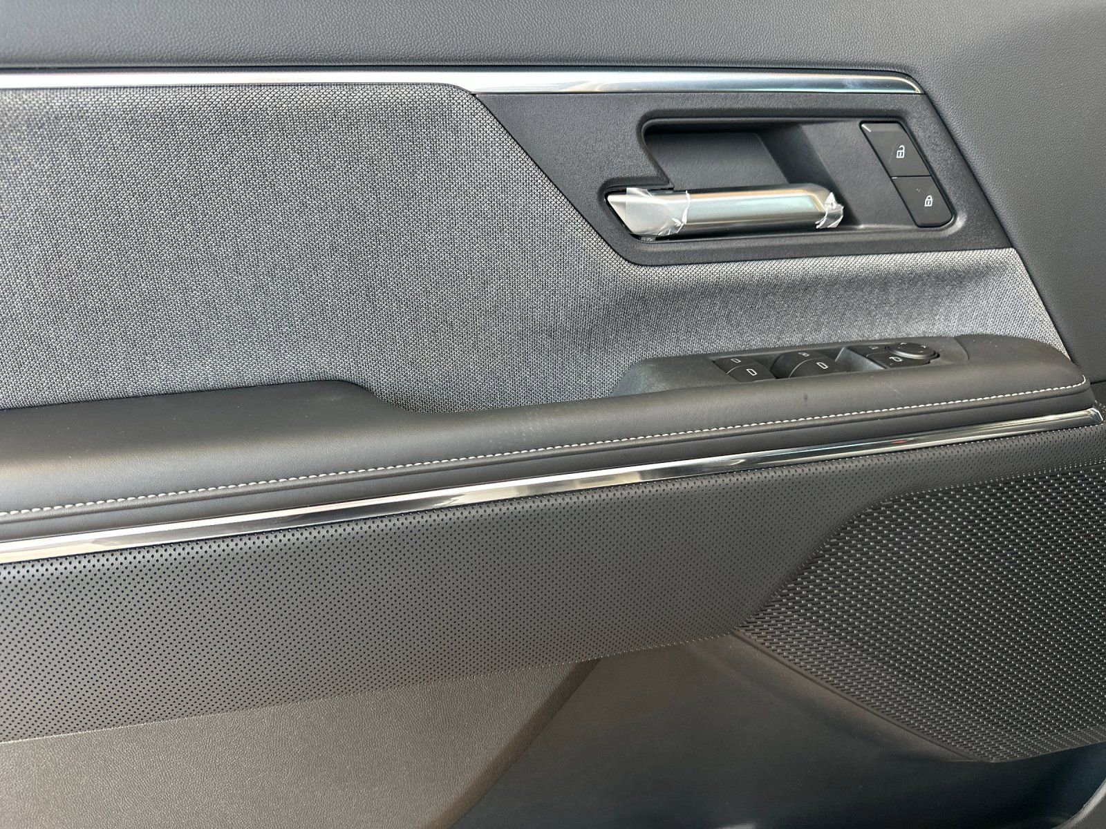 New 2026 GMC Sierra EV Elevation image 11