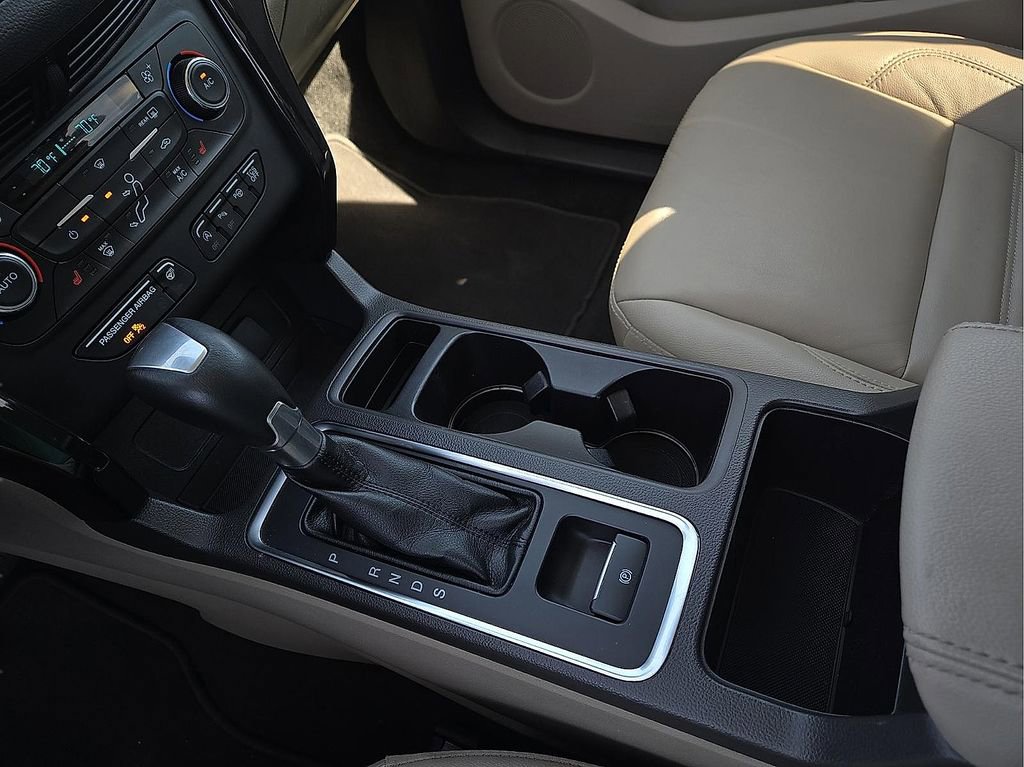 Used 2017 Ford Escape Titanium w/ Equipment Group 301A image 21