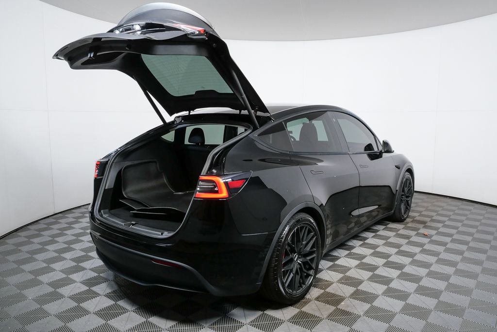 Used 2021 Tesla Model Y Performance image 12