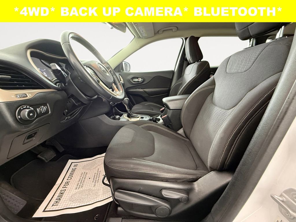 Used 2015 Jeep Cherokee Latitude image 9