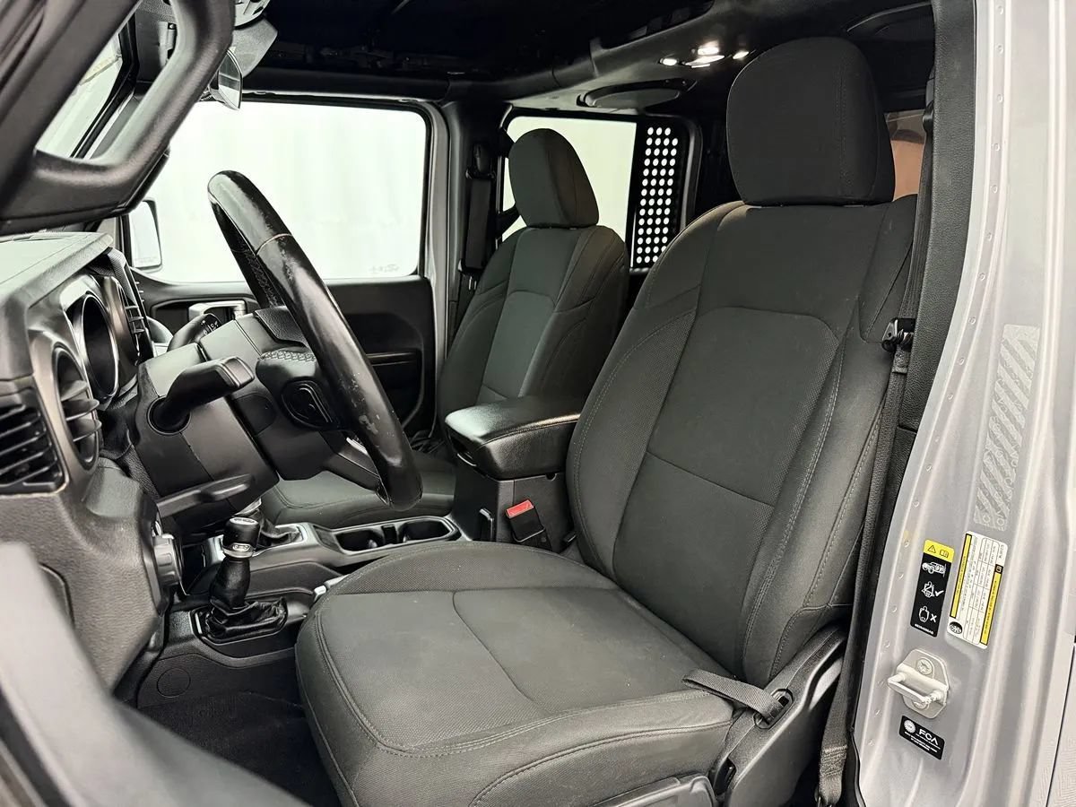 Used 2021 Jeep Gladiator Sport AWD/4WD image 12