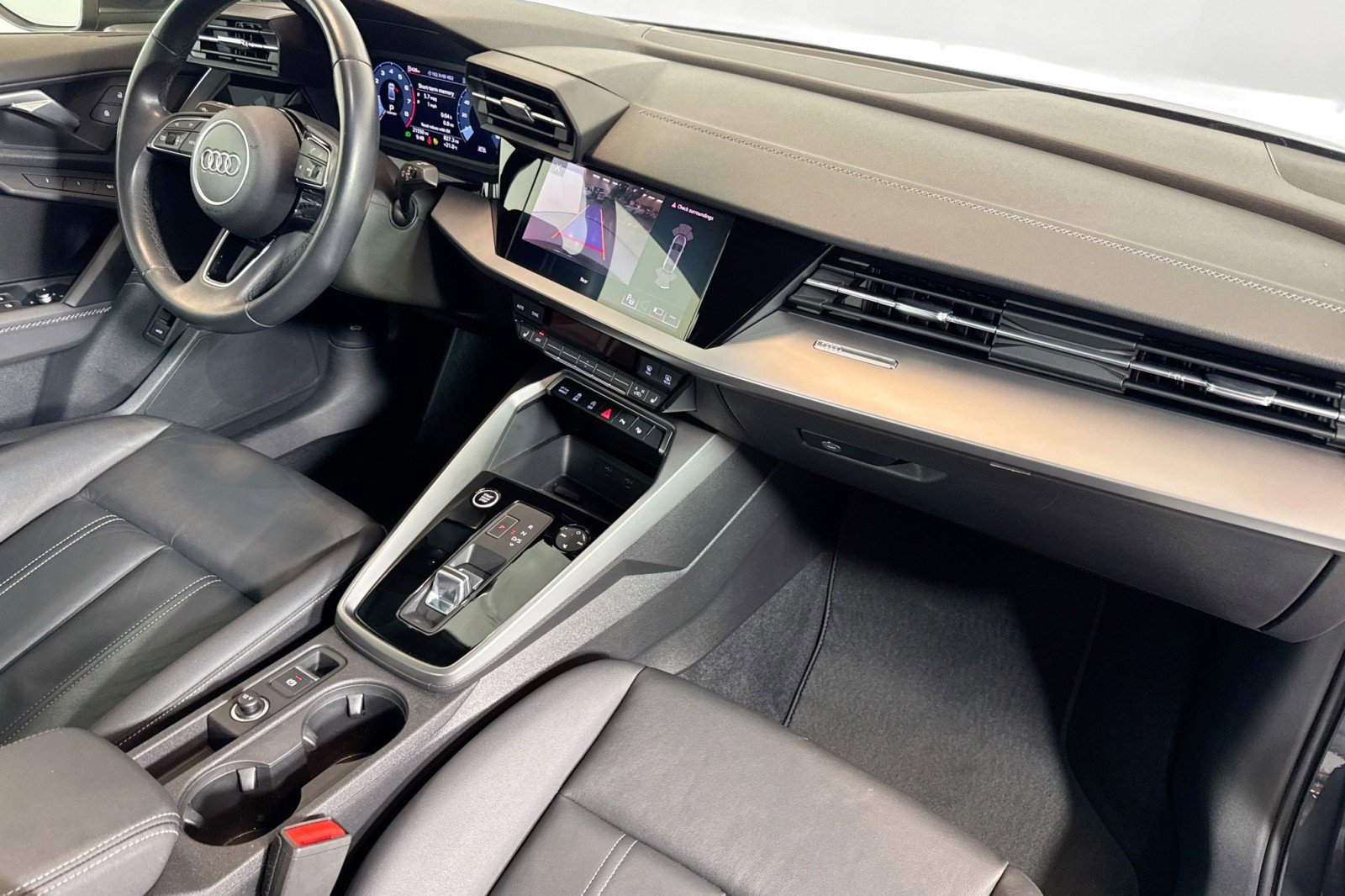 Used 2024 Audi A3 2.0T Premium w/ Convenience Package image 28