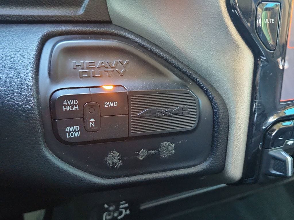 Used 2024 RAM 2500 Laramie AWD/4WD image 26