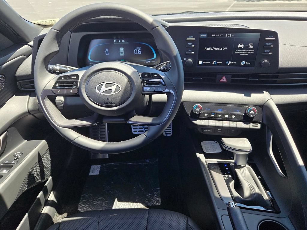 New 2026 Hyundai Elantra SEL Sport FWD image 11