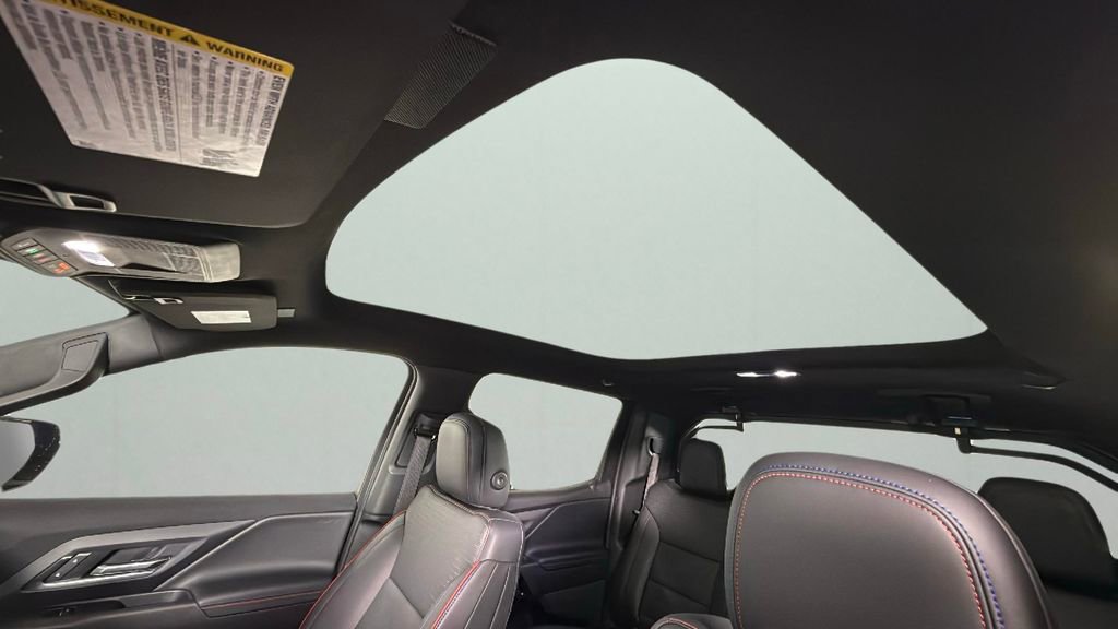 Certified 2025 Chevrolet Silverado EV RST AWD/4WD image 27