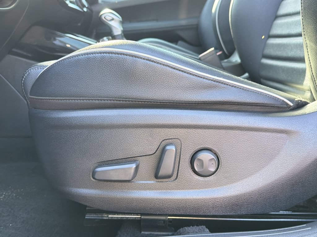 Used 2023 Kia Forte GT-Line w/ GT-Line Premium Package FWD image 21