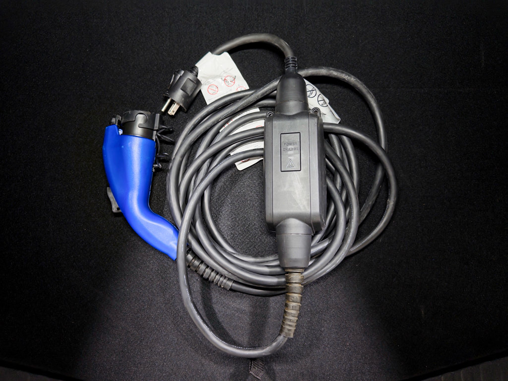 Used 2023 Subaru Solterra AWD image 6