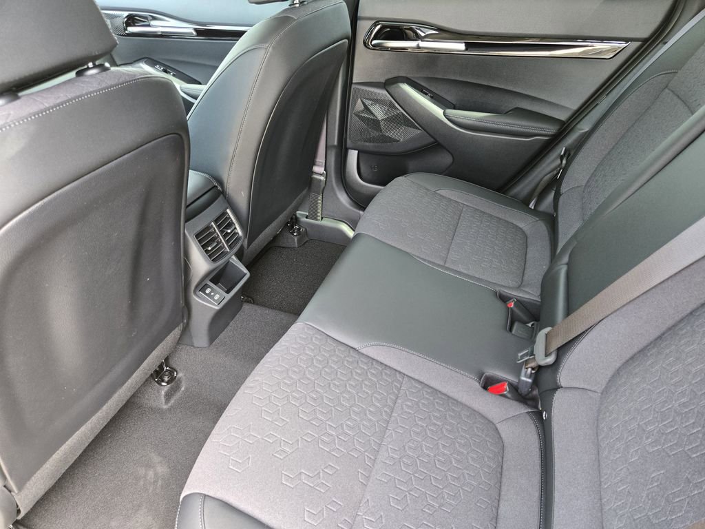 New 2026 Kia Seltos S FWD image 21