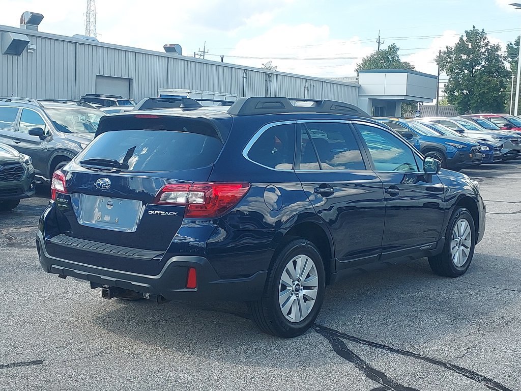 Used 2018 Subaru Outback 2.5i Premium AWD/4WD image 7