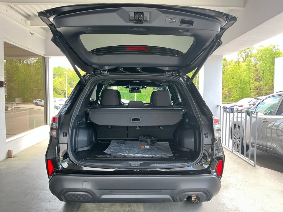 Used 2026 Subaru Forester Premium AWD/4WD image 15