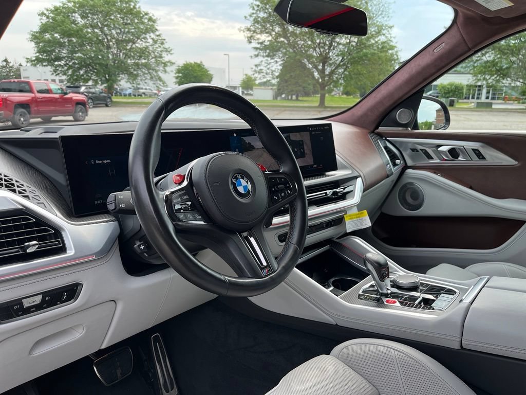 Used 2023 BMW XM AWD/4WD image 17