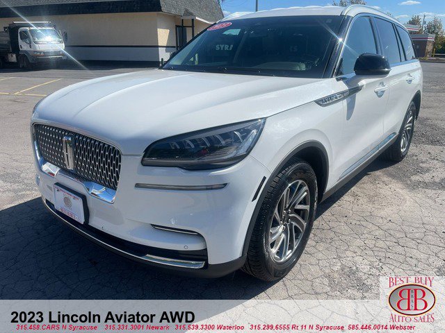 Used 2023 Lincoln Aviator AWD image 7