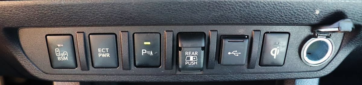 Used 2021 Toyota Tacoma TRD Off-Road w/ Technology Package AWD/4WD image 47