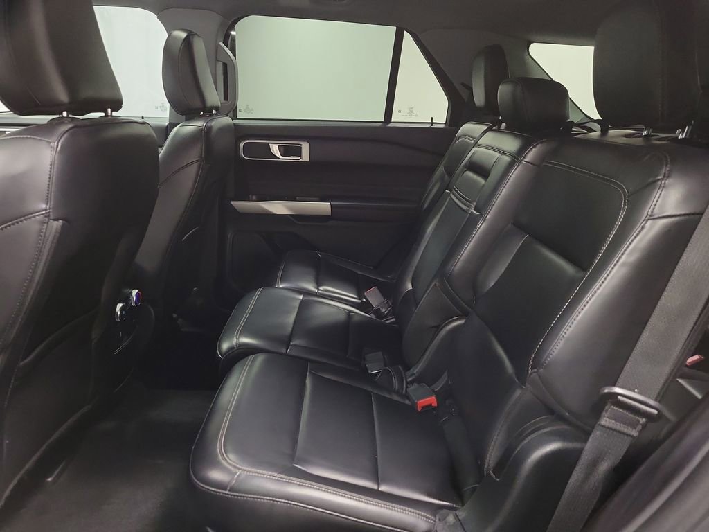 Used 2021 Ford Explorer XLT w/ Equipment Group 202A AWD/4WD image 20