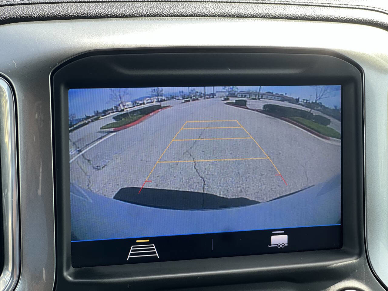 Used 2022 Chevrolet Silverado 1500 LT image 19