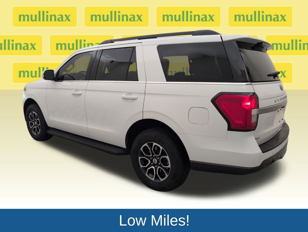 Certified 2023 Ford Expedition XLT image 8