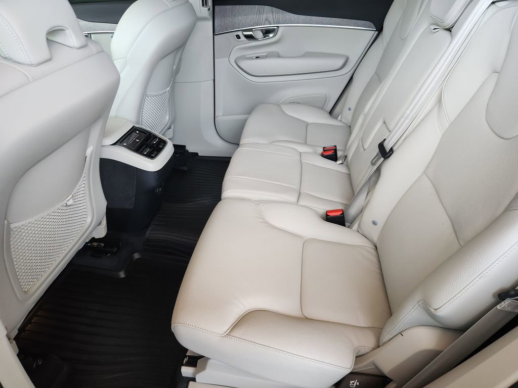 Used 2024 Volvo XC90 B6 Plus w/ Protection Package Premier AWD/4WD image 30