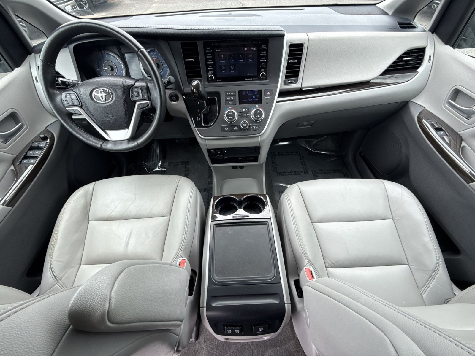 Used 2018 Toyota Sienna XLE Premium AWD/4WD image 23