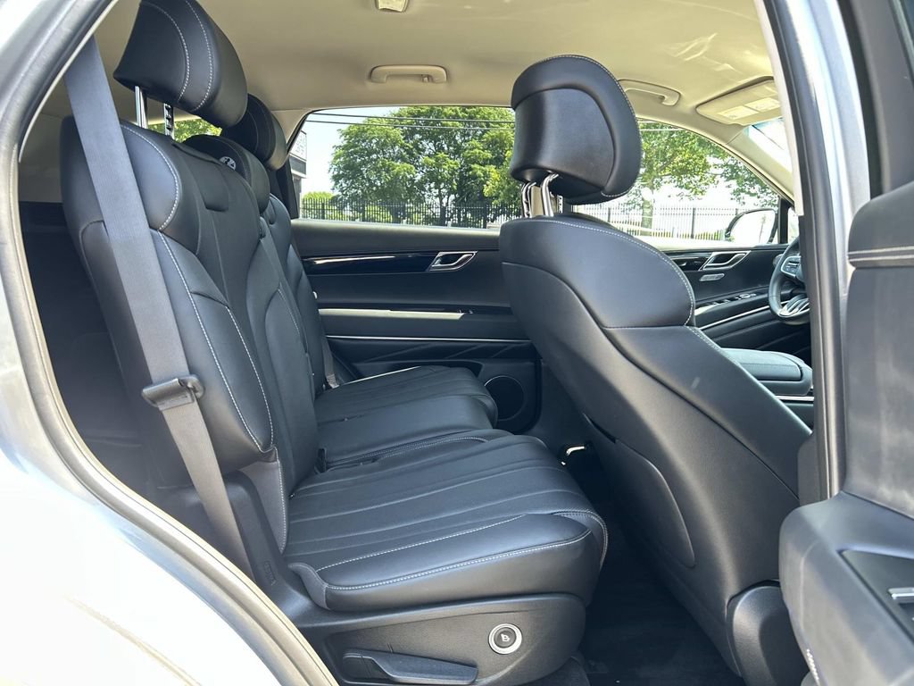 Used 2025 Genesis GV80 2.5T Standard AWD/4WD image 19