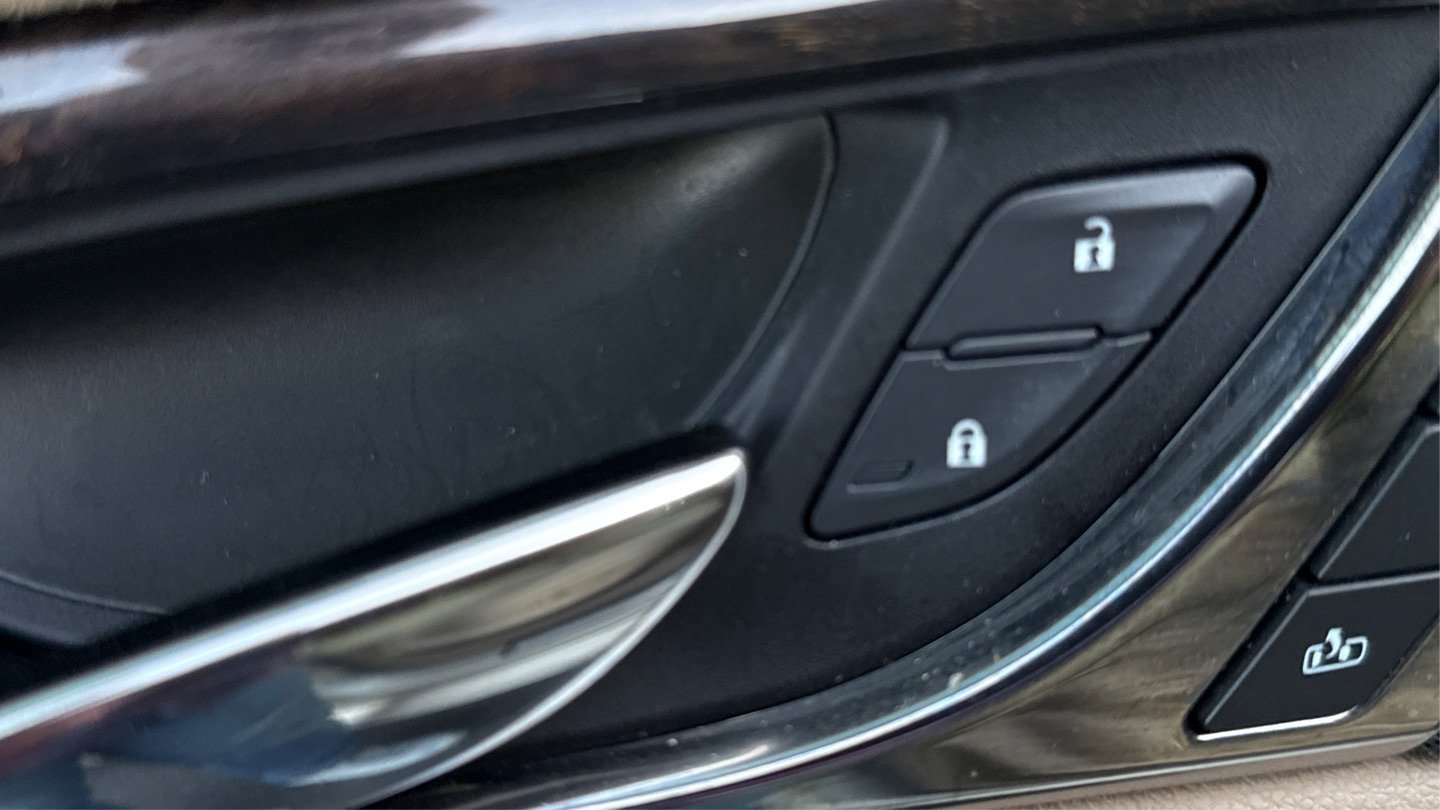 Used 2014 Cadillac CTS Luxury RWD image 27