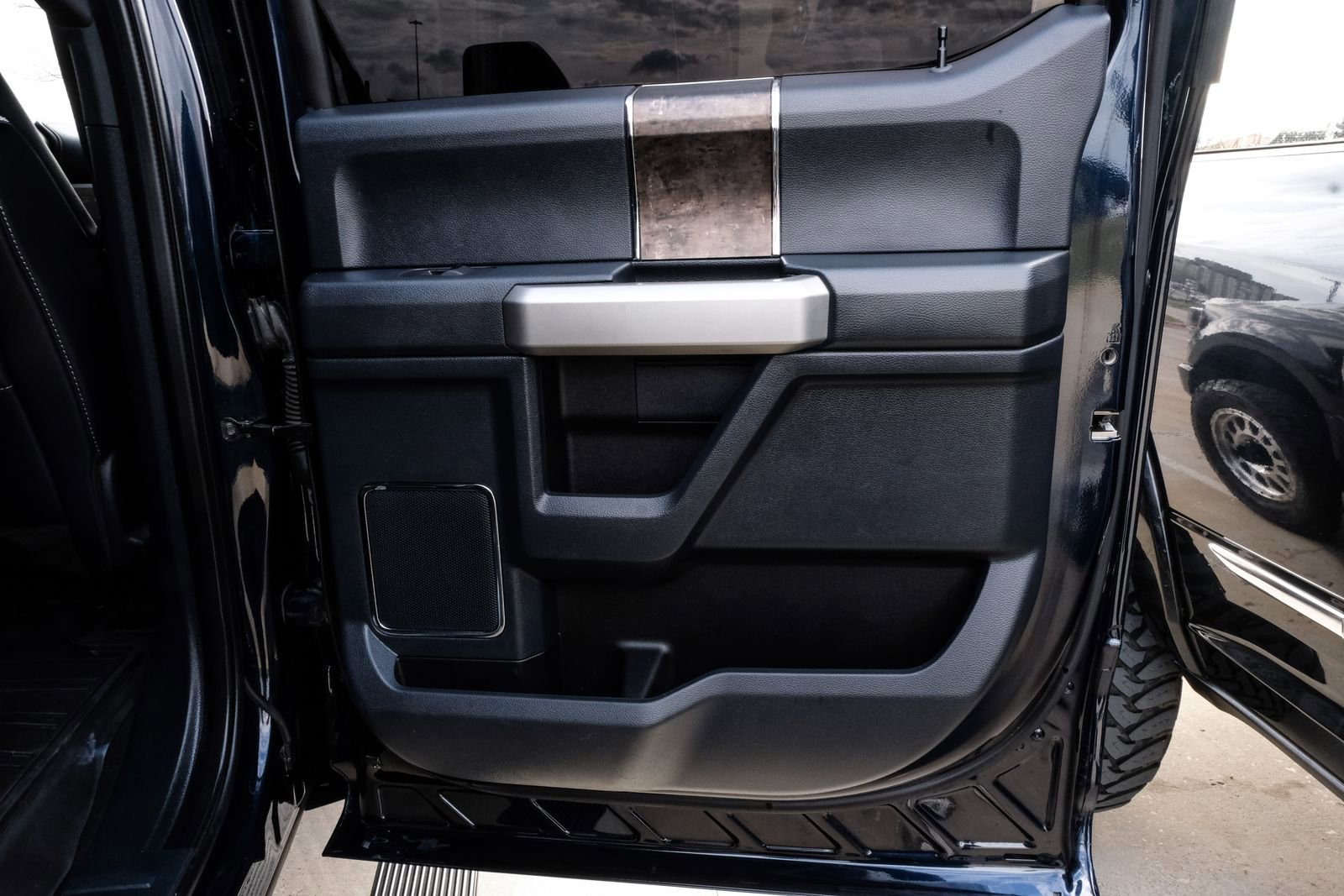 Used 2022 Ford F250 Lariat w/ Lariat Ultimate Package image 54